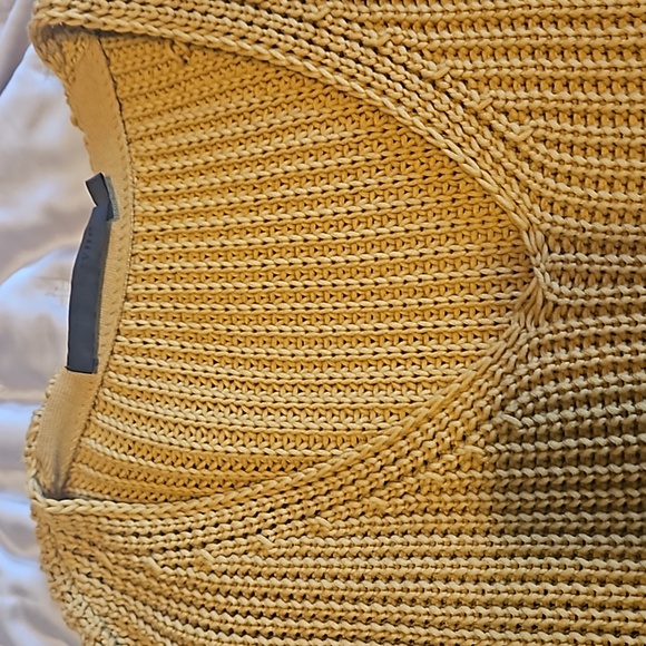 Jenni Kayne Cotton Cabin Sweater in Mustard Color Small EEUC PRICE IS FIRM - Picture 15 of 17
